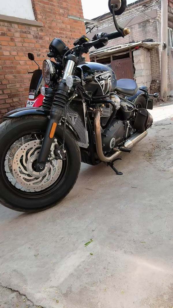 二手凯旋Bonneville Bobber