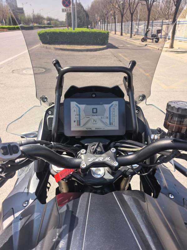 二手贝纳利TRK552