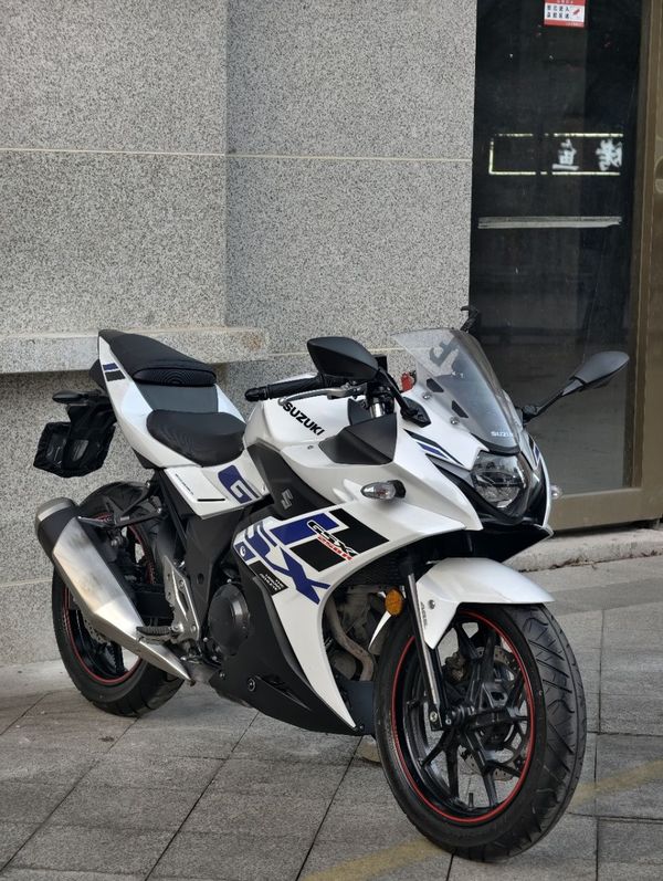 二手豪爵铃木GSX250R