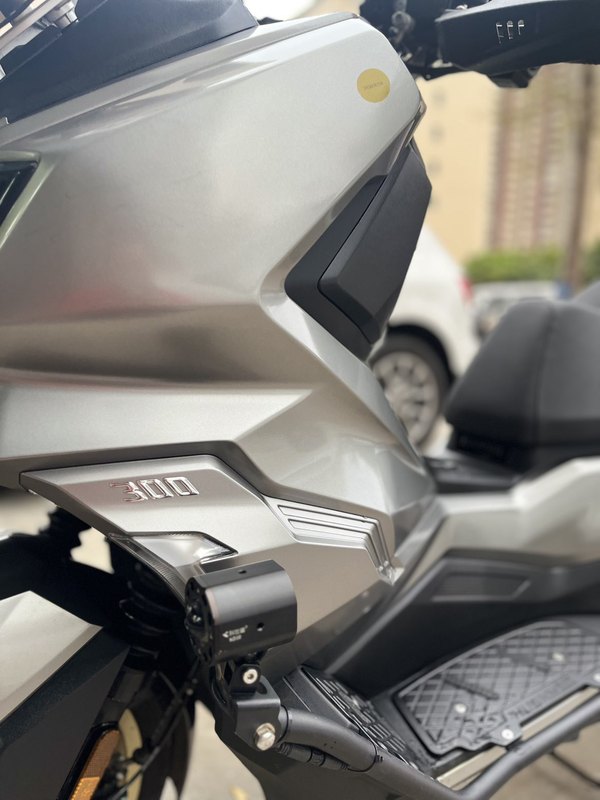 二手三阳哈士奇 Husky ADV300