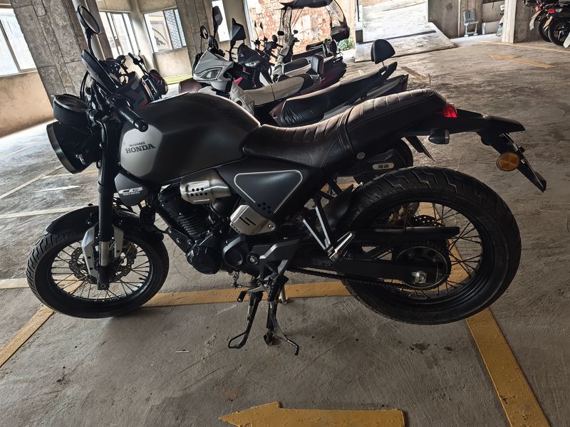 二手五羊本田鸷道 CB190SS