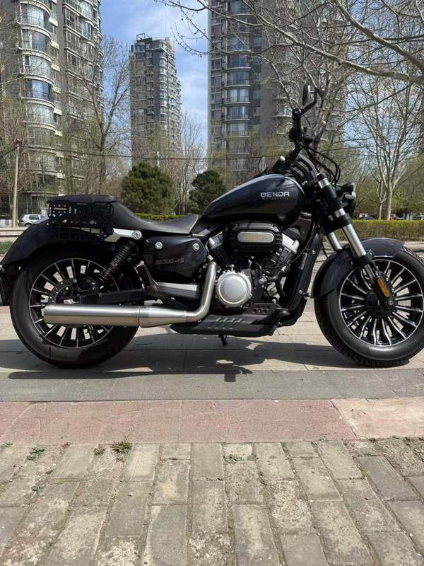 二手奔达Rock300 灰石