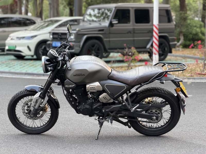 二手五羊本田鸷道 CB190SS