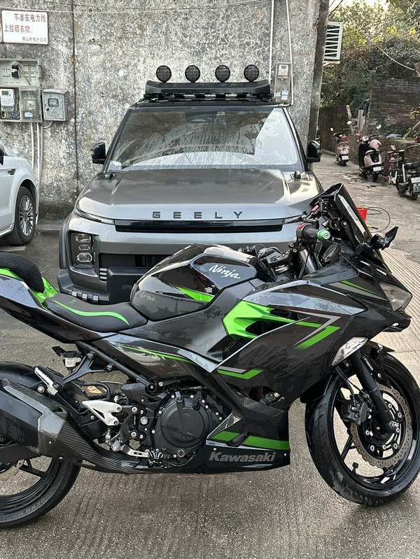 二手川崎Ninja 400