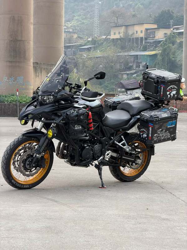 二手贝纳利TRK552