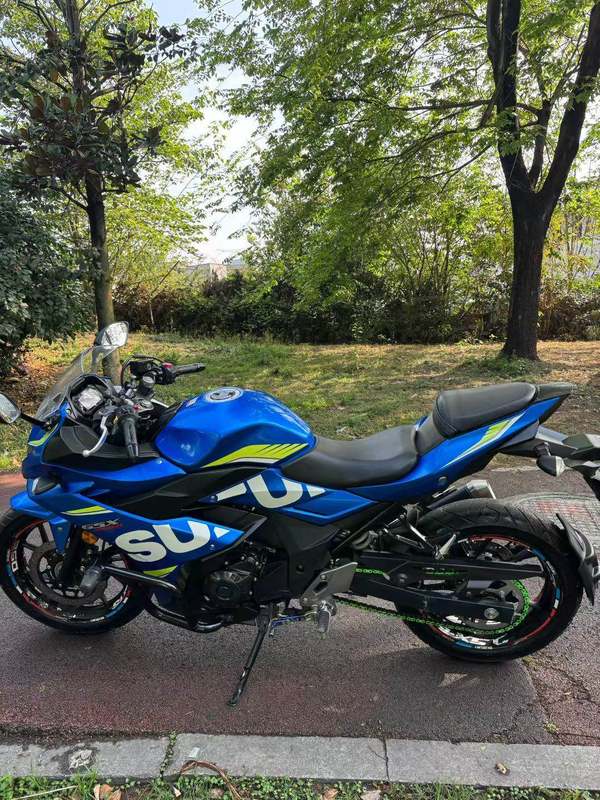 二手豪爵铃木GSX250R