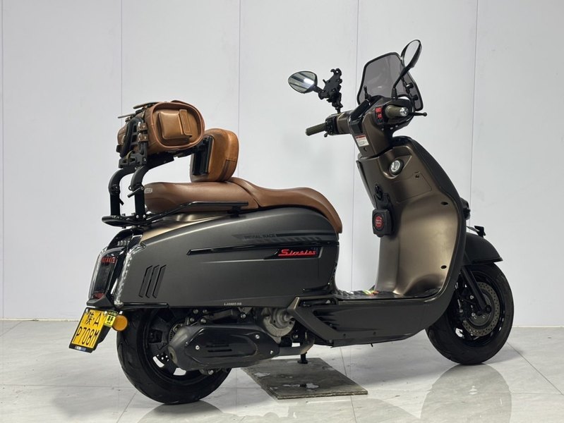 二手维多利亚Sixties 250Si