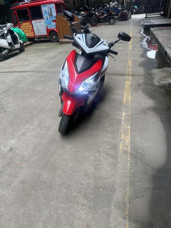 二手新大洲本田裂行 RX125Fi