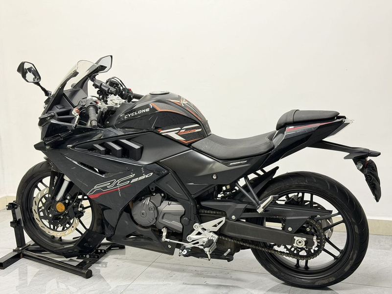 二手赛科龙RC250