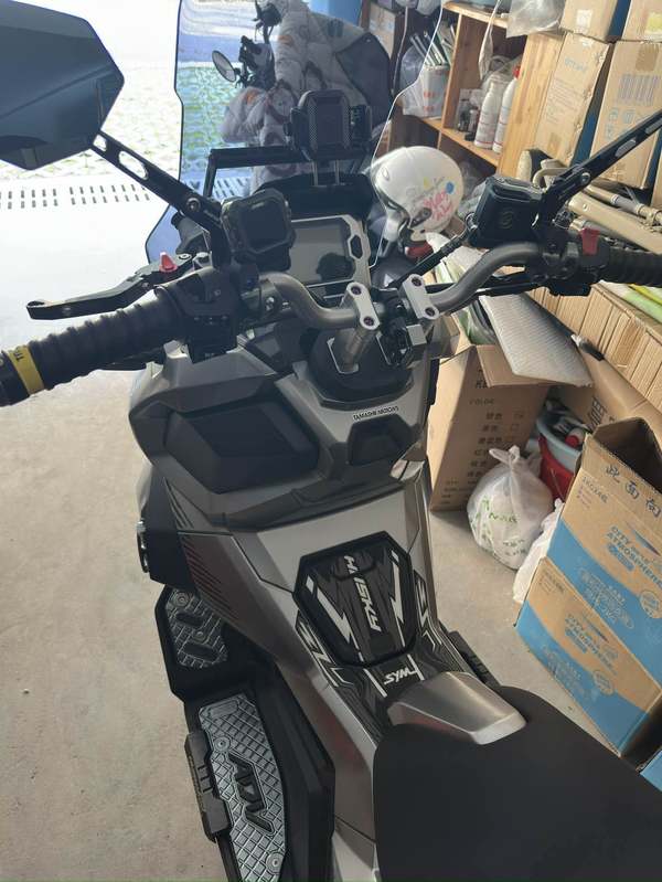 二手三阳哈士奇 Husky ADV150