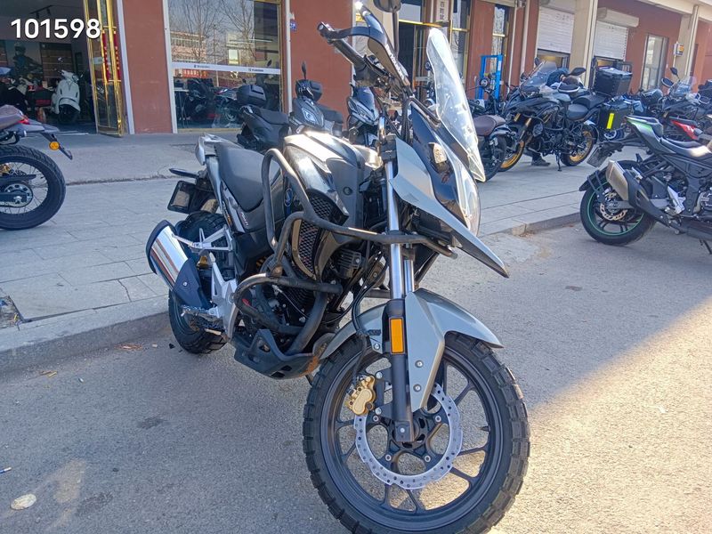 二手五羊本田猛鸷 CB190X