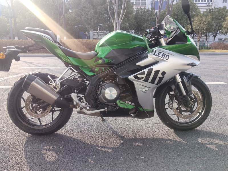 二手贝纳利龙卷风 Tornado 252R