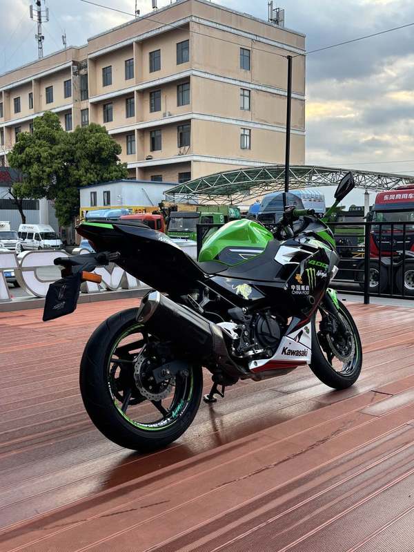二手川崎Ninja 400