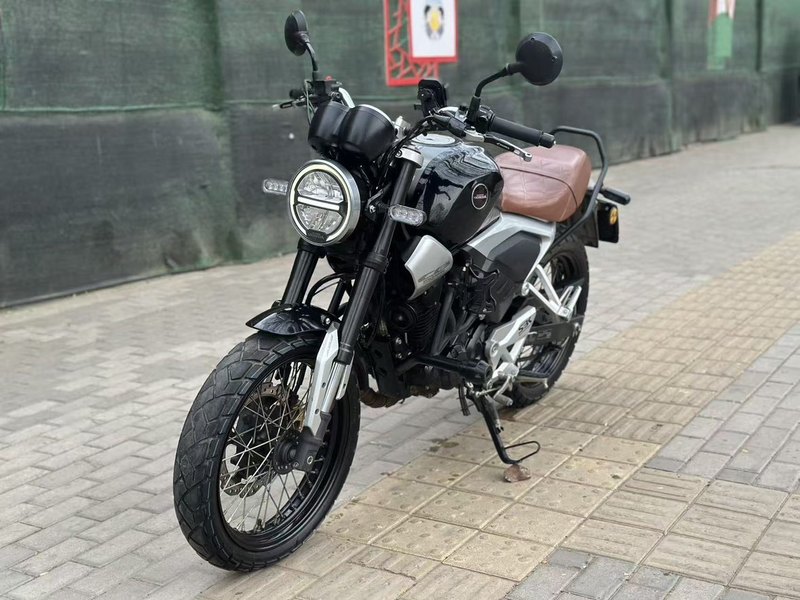 二手五羊本田鸷道 CB190SS