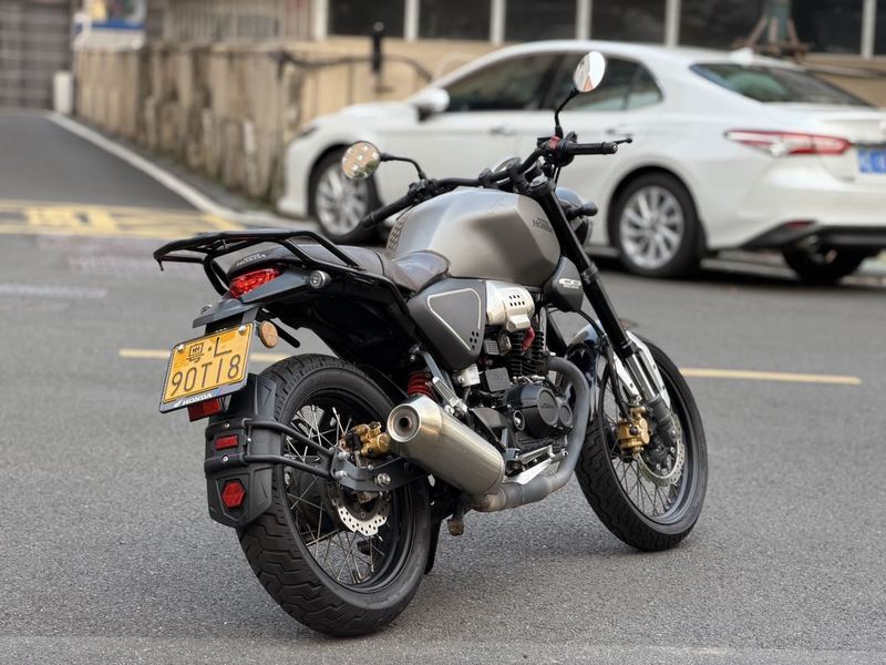 二手五羊本田鸷道 CB190SS