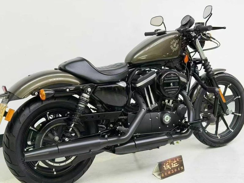 二手哈雷戴维森Iron883 硬汉