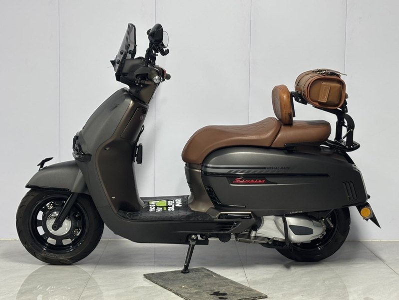 二手维多利亚Sixties 250Si