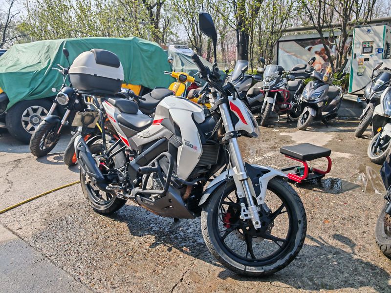 二手贝纳利小迅龙 BN150S