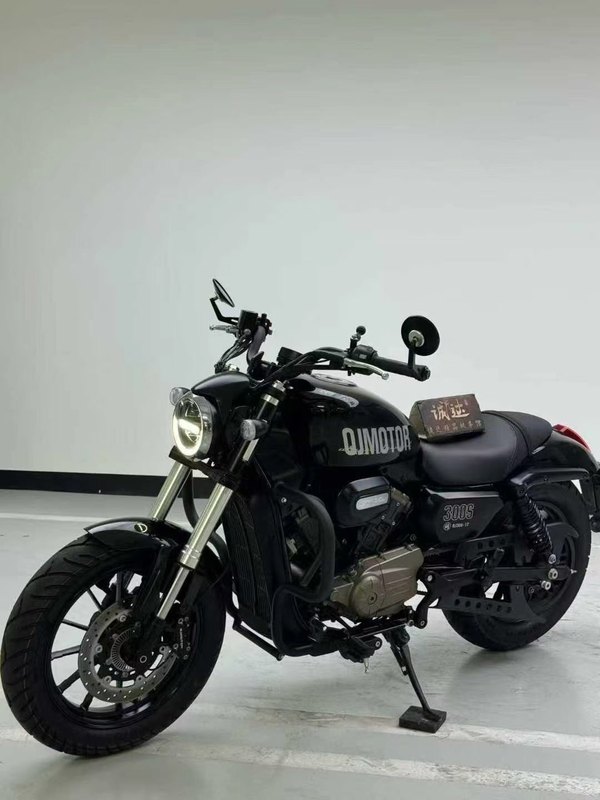 二手QJMOTOR闪300