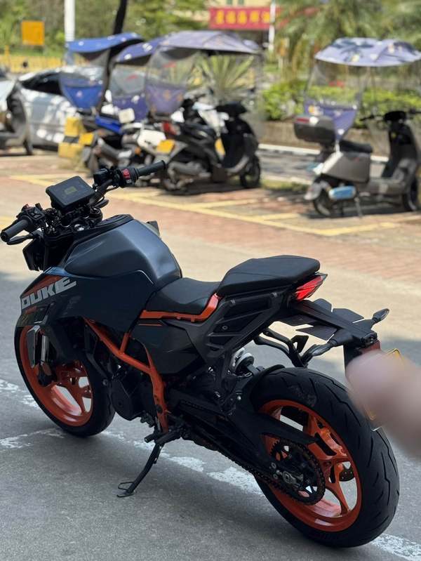二手KTMR2R390 Duke