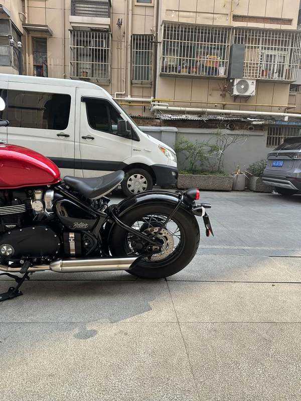 二手凯旋Bonneville Bobber