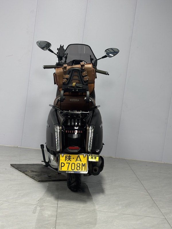 二手维多利亚Sixties 250Si