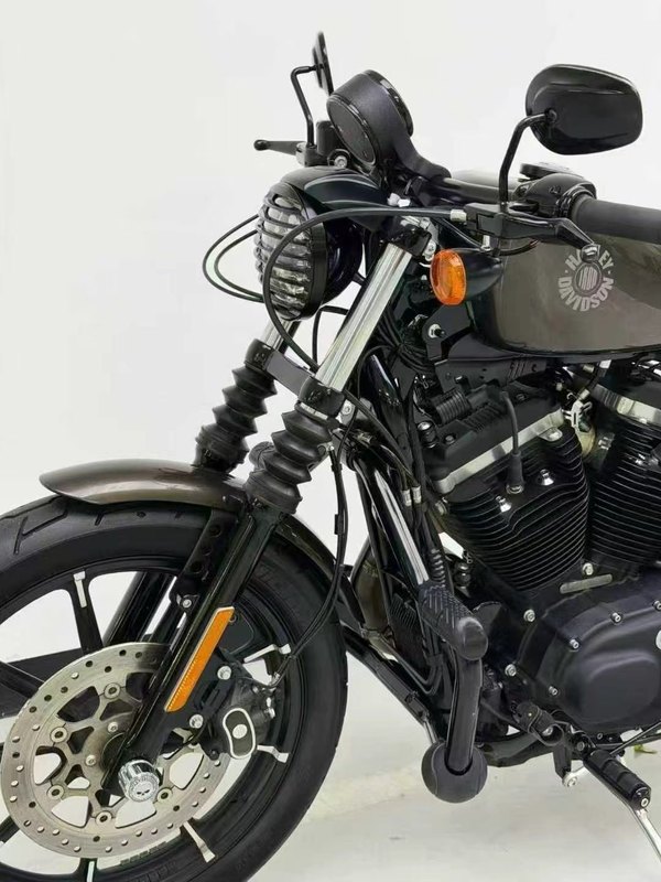 二手哈雷戴维森Iron883 硬汉