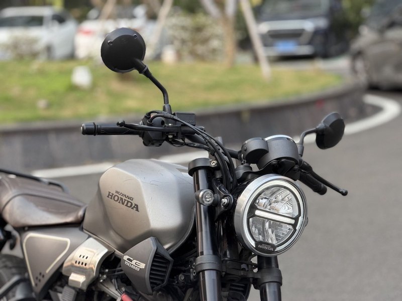 二手五羊本田鸷道 CB190SS