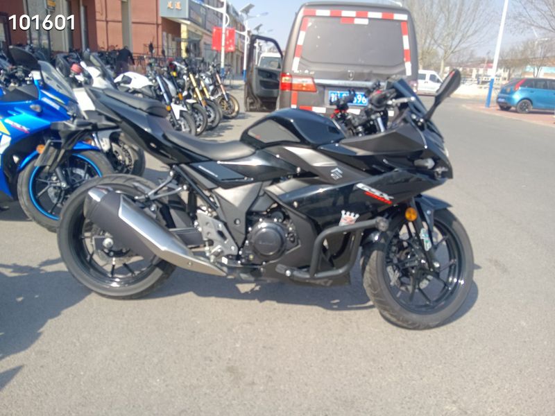 二手豪爵铃木GSX250R