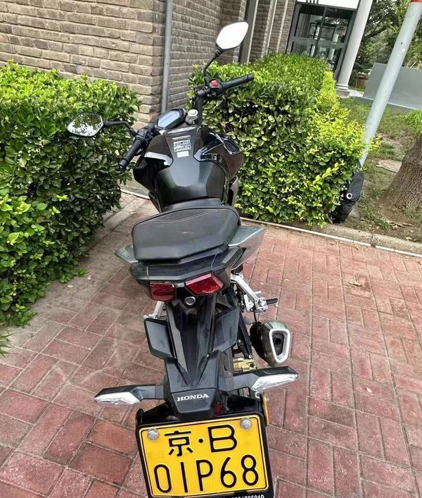 二手五羊本田CB190R 暴锋眼