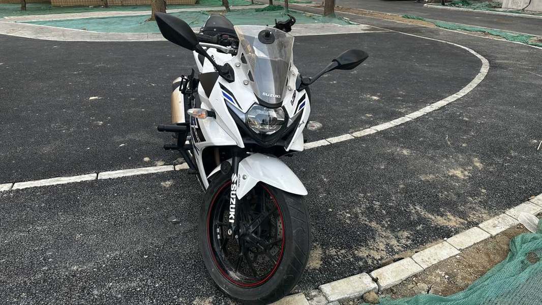二手豪爵铃木GSX250R