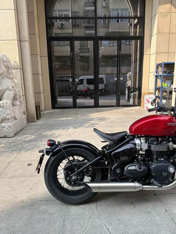 二手凯旋Bonneville Bobber