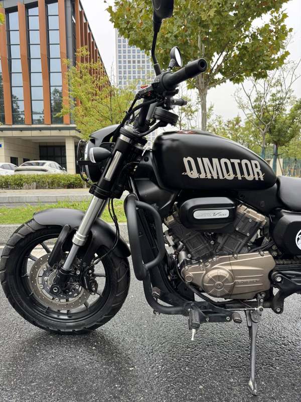 二手QJMOTOR闪300