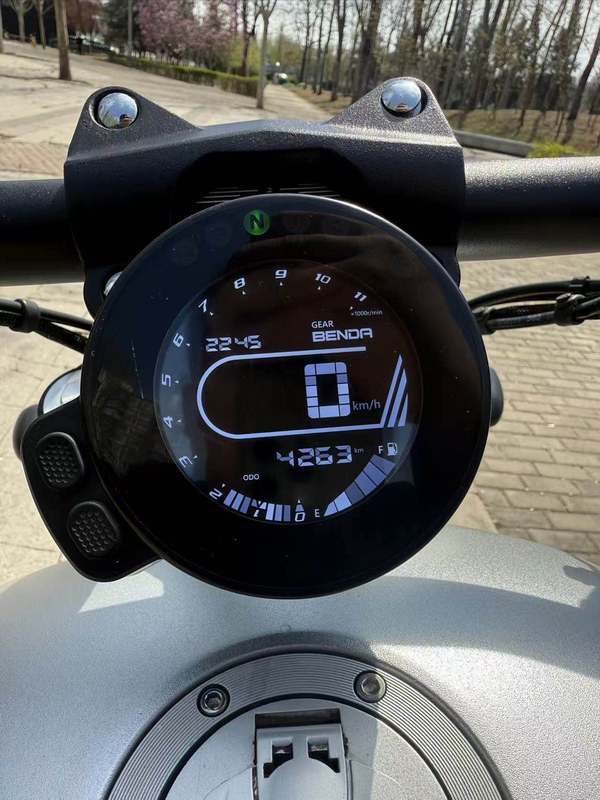 二手奔达Rock300 灰石