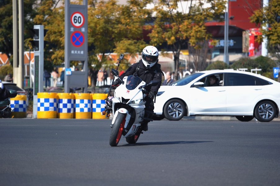 二手雅马哈YZF-R3