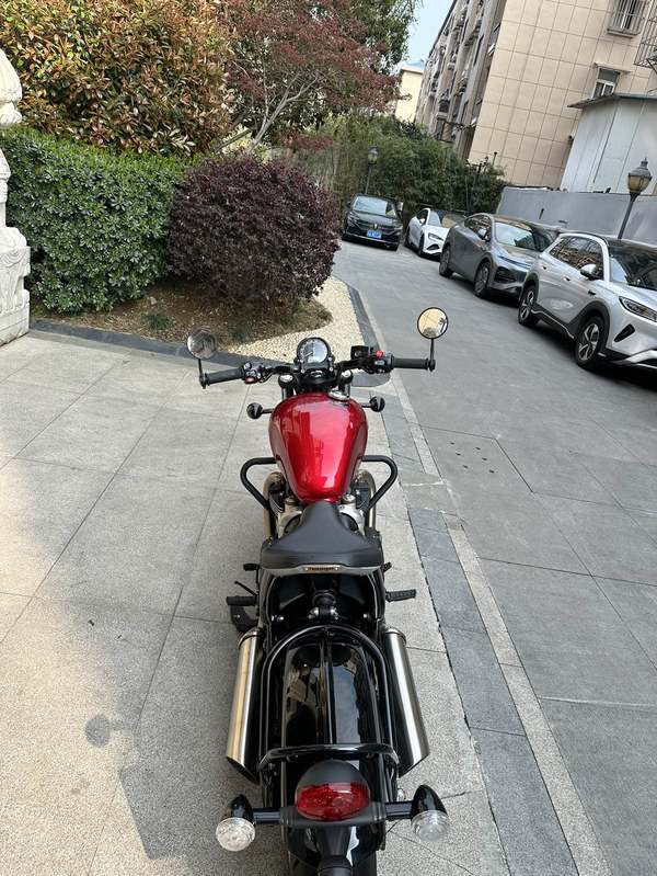 二手凯旋Bonneville Bobber