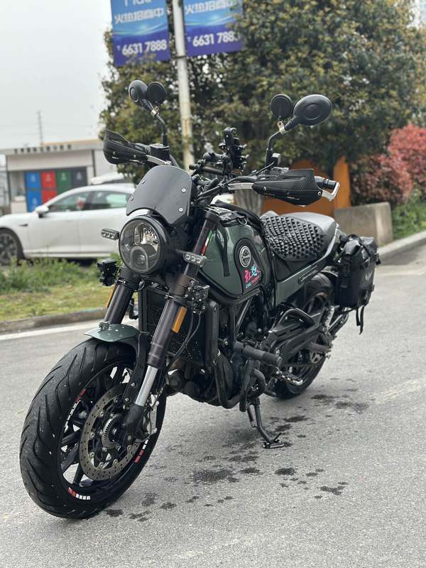 二手贝纳利幼狮 Leoncino 500