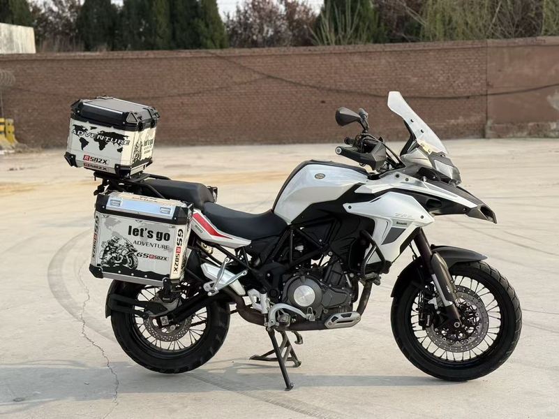 二手贝纳利金鹏 TRK502