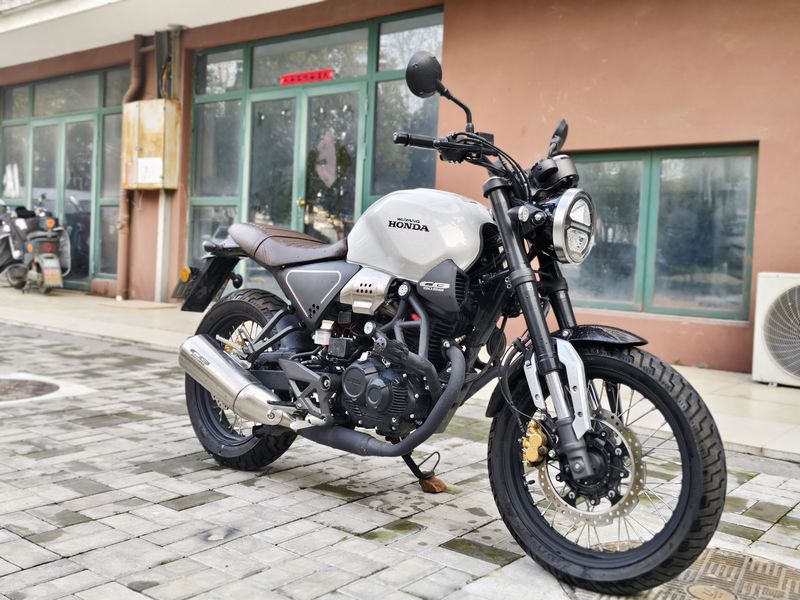 二手五羊本田鸷道 CB190SS