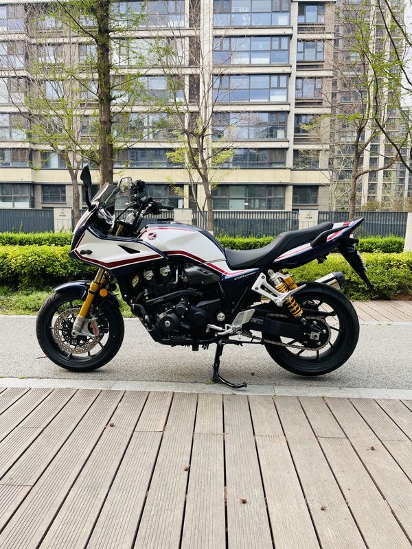 二手本田CB1300 Super Bol D'or