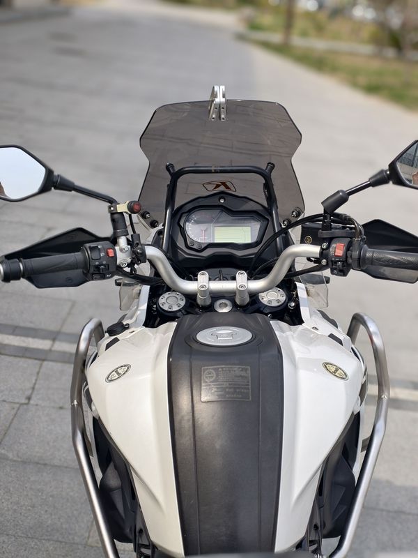 二手贝纳利金鹏 TRK502