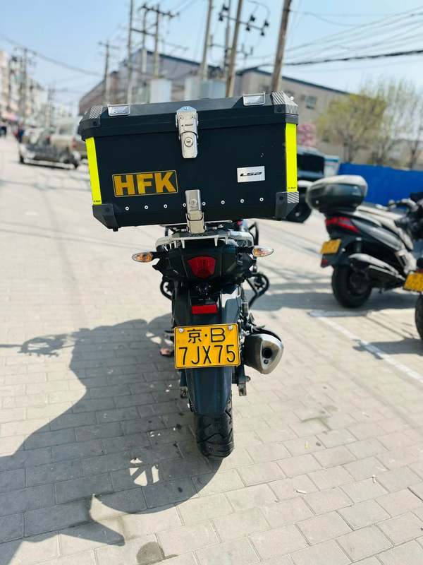 二手豪爵铃木DL250