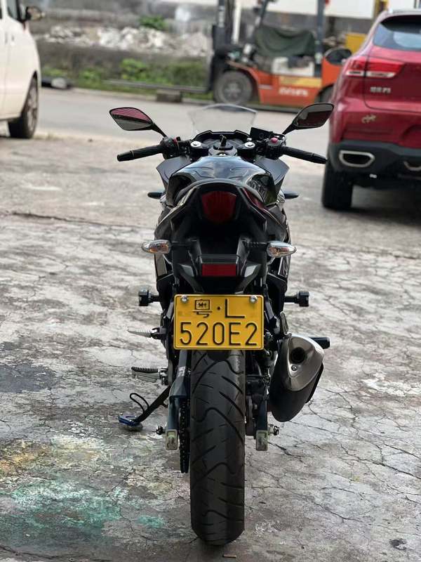 二手豪爵铃木GSX250R