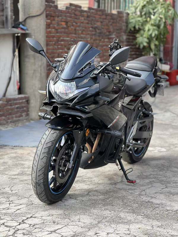 二手豪爵铃木GSX250R