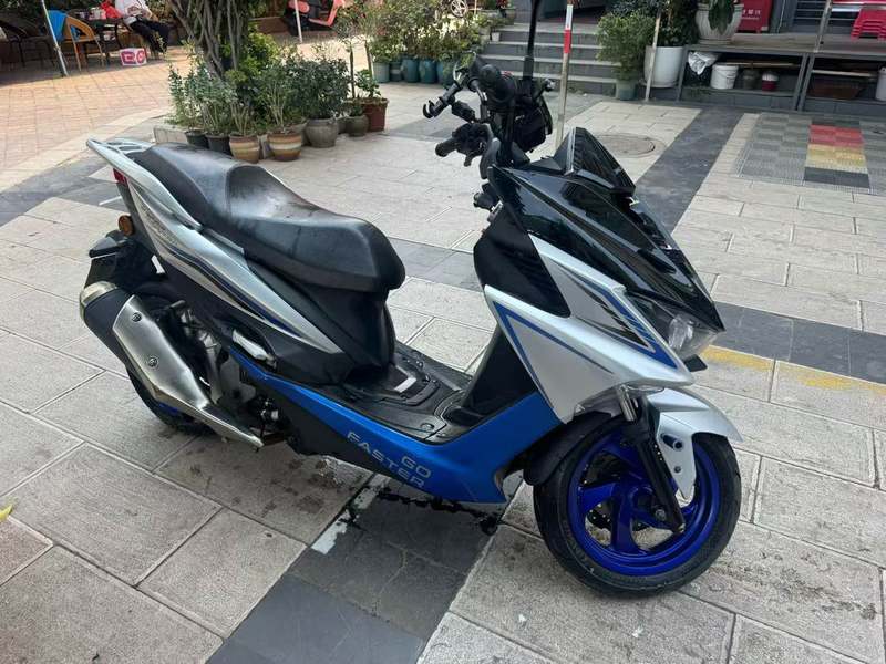 二手金城草蜢 150