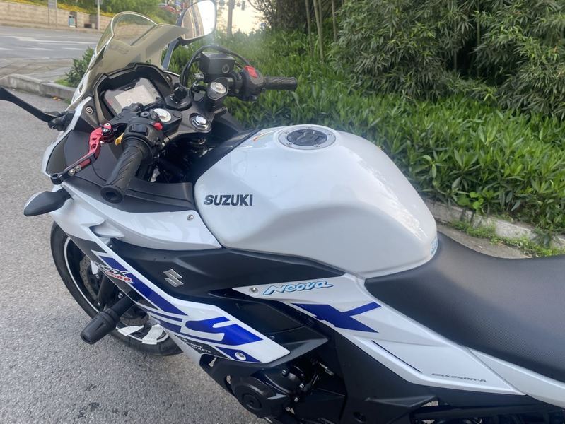 二手豪爵铃木GSX250R