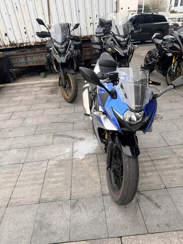 二手豪爵铃木GSX250R