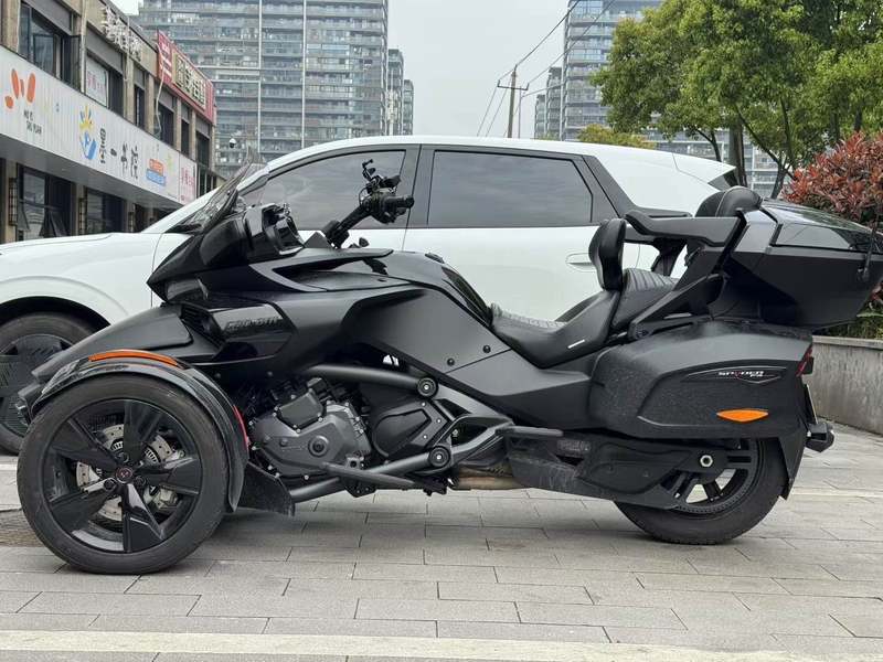 二手庞巴迪Spyder F3 