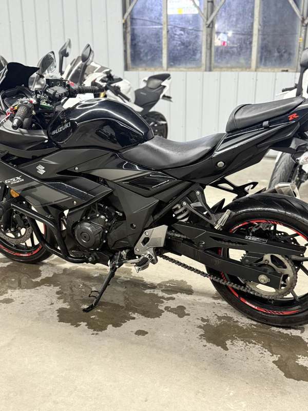 二手豪爵铃木GSX250R