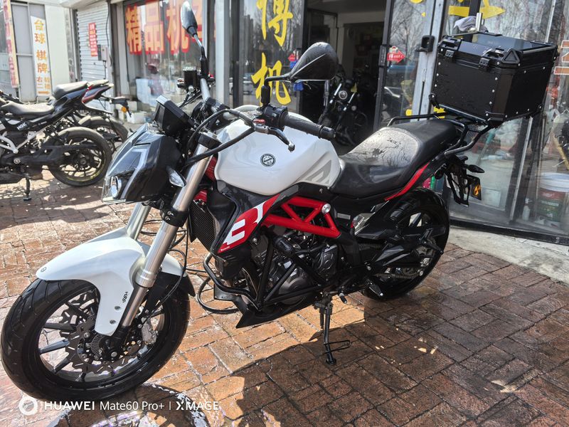 二手贝纳利蓝宝龙 BN302S